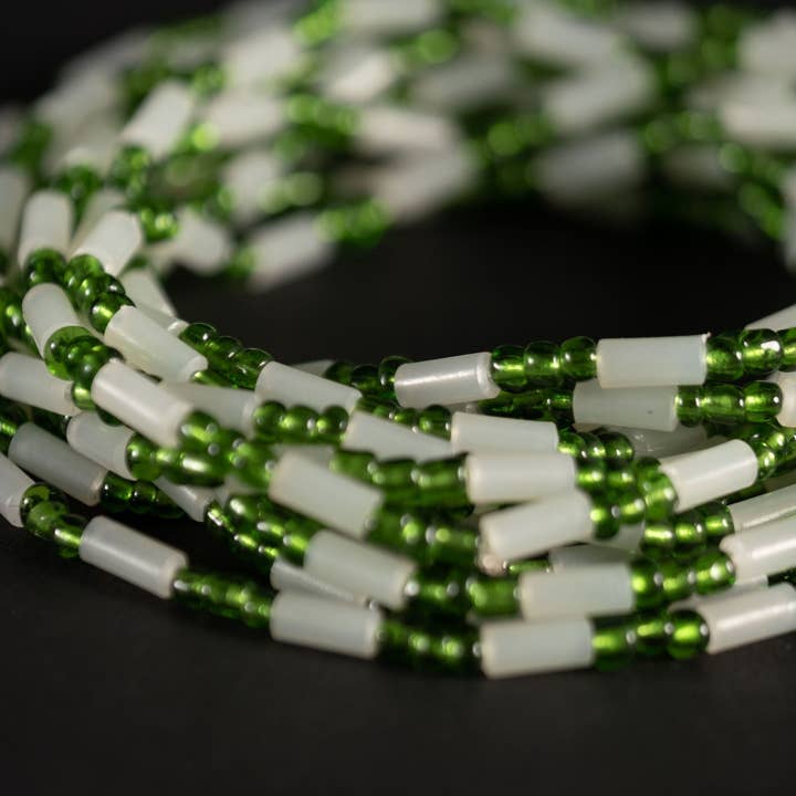 AfricanFabs - Wholesale Beads - Waist Beads / African Waist Chain - EGHE - Green / white (elastic)