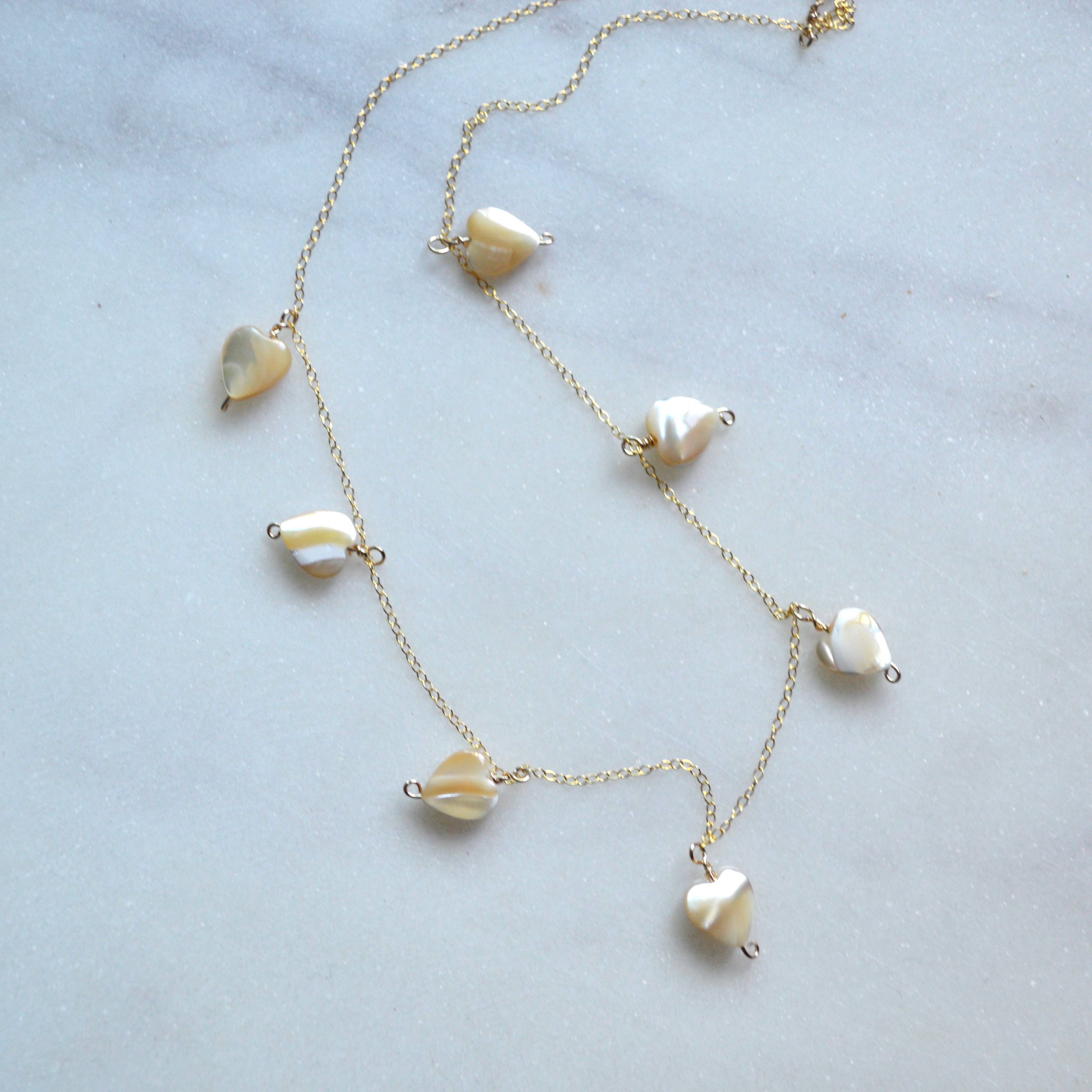 Salty But Sweet - Vendita all'ingrosso Collana con ciondolo/pendaglio - Collana con cuore in madreperla2