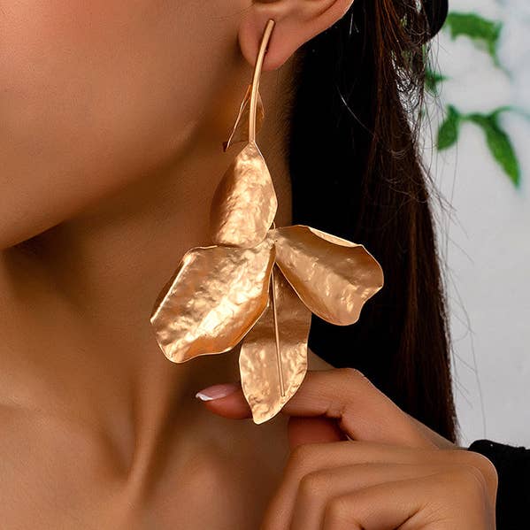 Gold Leaves Shape Solid Color Casual Urban Earrings and other Purchase Wholesale gold dipped leaves. Free Returns & Net 60 Terms on Faire trending on Faire.