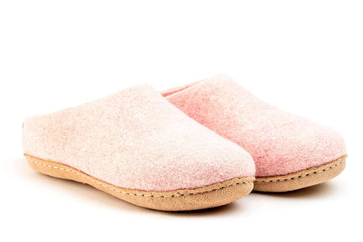 Woollyes Inc - Wholesale Slippers - Unisex - Indoor Open Heel Slippers With Leather Sole - Baby Pink4