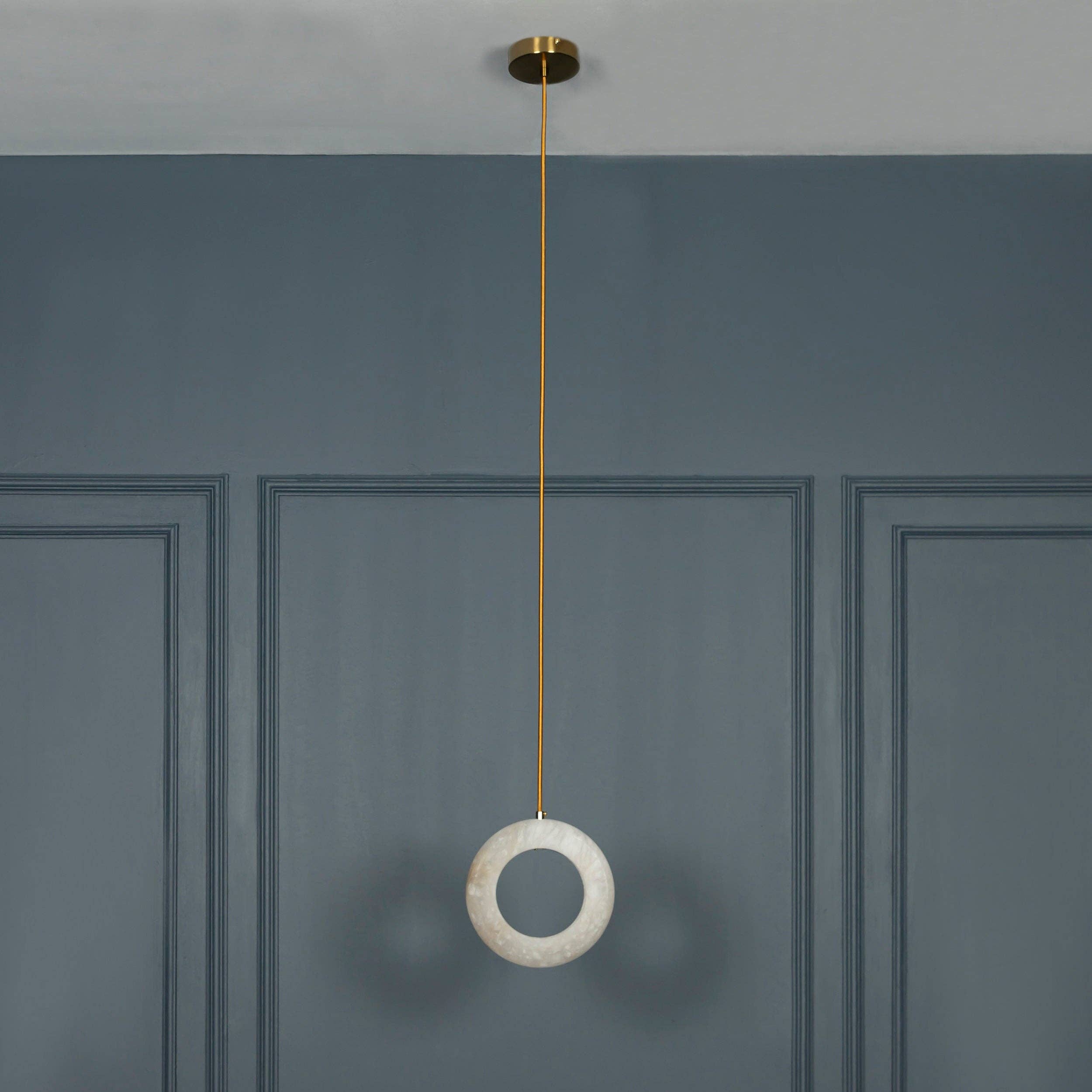 HEKA LIGHTING & TRADING LTD - Wholesale Chandelier/Hanging Light - Handmade Marble Bagel Pendant Lamp, Brass LED Light Chandelier, Housewarming Gift Art Deco Hanging Lighting, Ceiling Lights. MODEL : GAMBA3