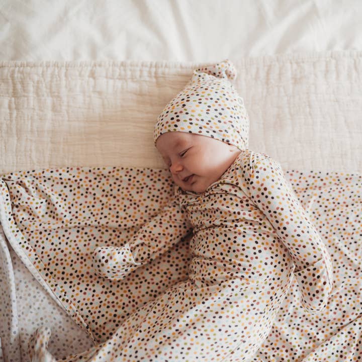 Shedo Lane - Wholesale Swaddle Set - Baby - Dappled Dot Bamboo Baby Swaddle 3 Piece Set6