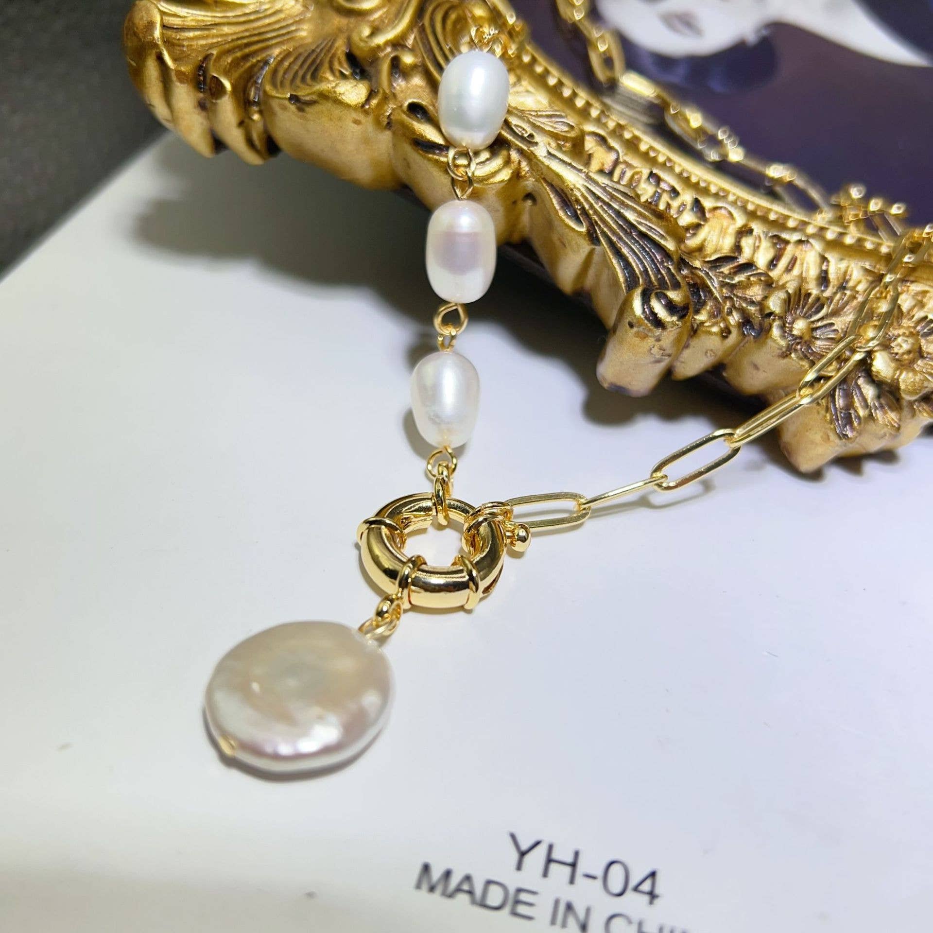 Gemscape UK – wholesale Pendant/charm necklace – Gold Paperclip Chain Pearl Necklace – Trendy Chunky Statemen9