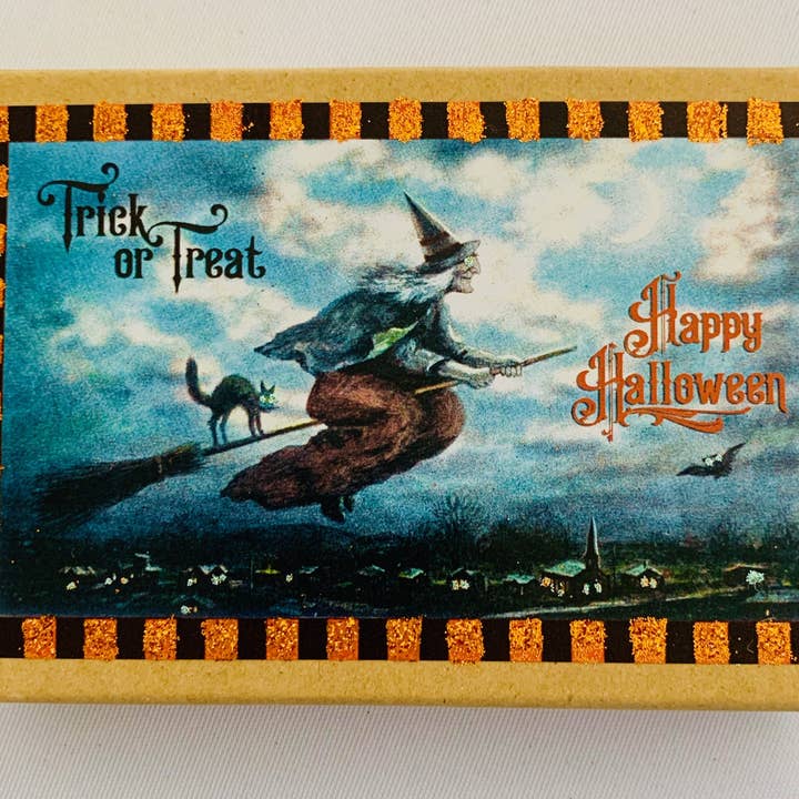 ELLegant Creations, LLC – Großhandel Geschenkboxen – Halloween Salem Hexe Geschenkbox1