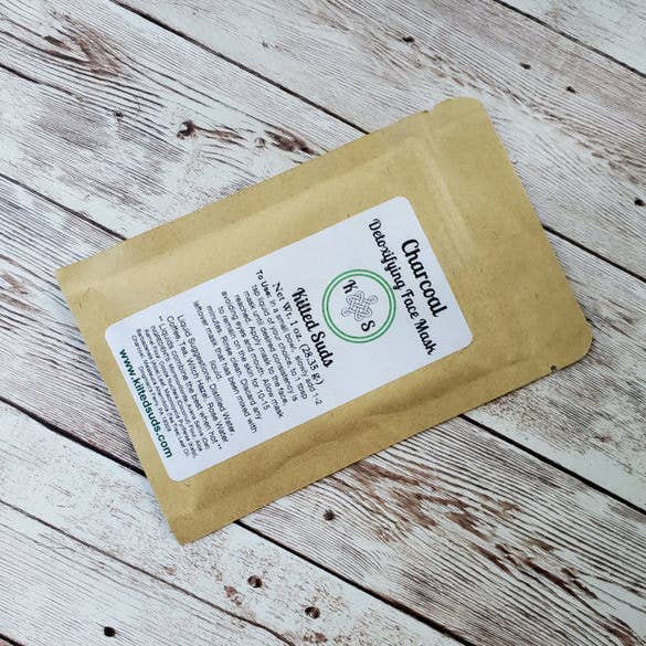 Houtskool ontgiftend gezichtsmasker groot voor wholesale door Kilted Suds