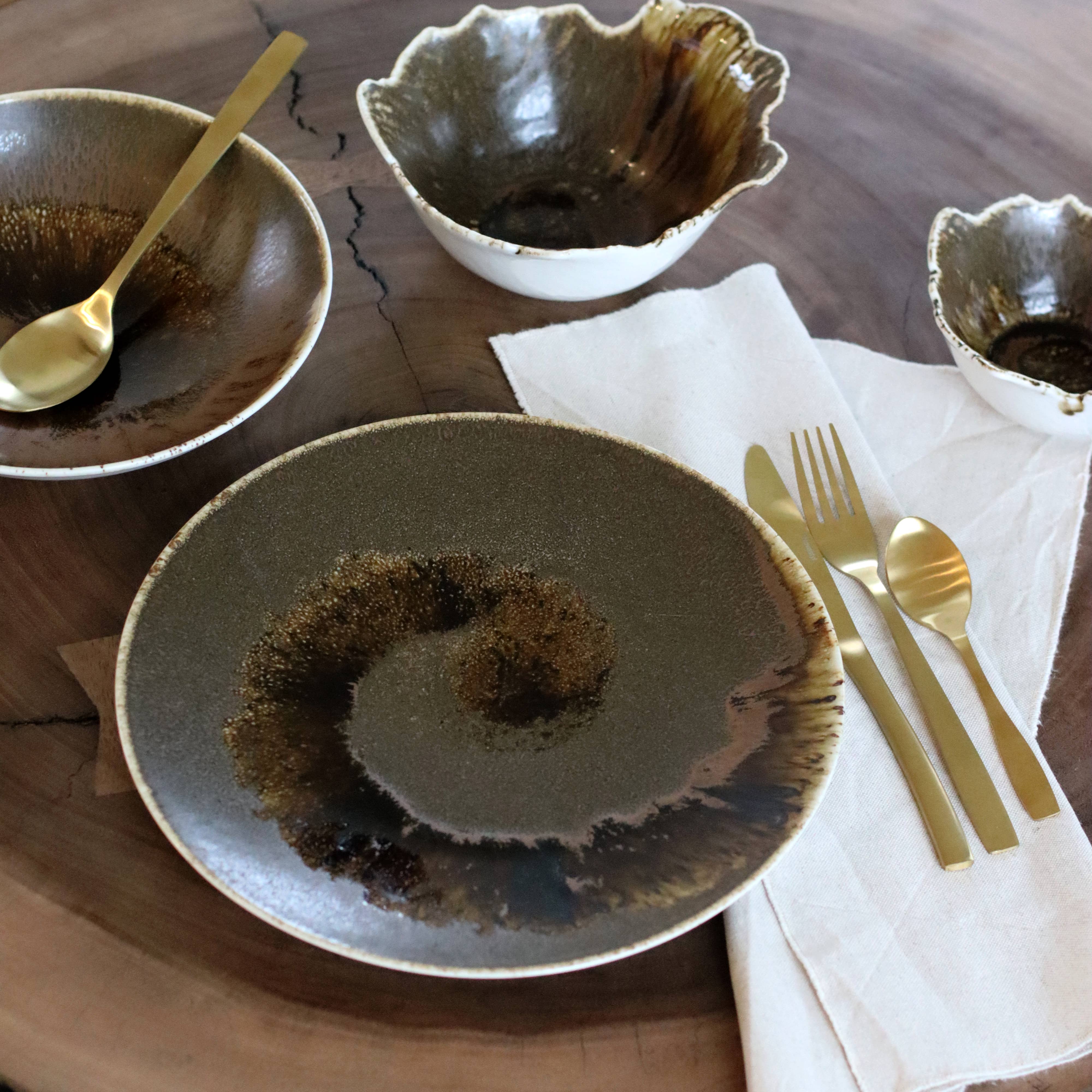 Ogo living - Wholesale Dinner Plate - Saturn flat plate 27cm in brown porcelain3