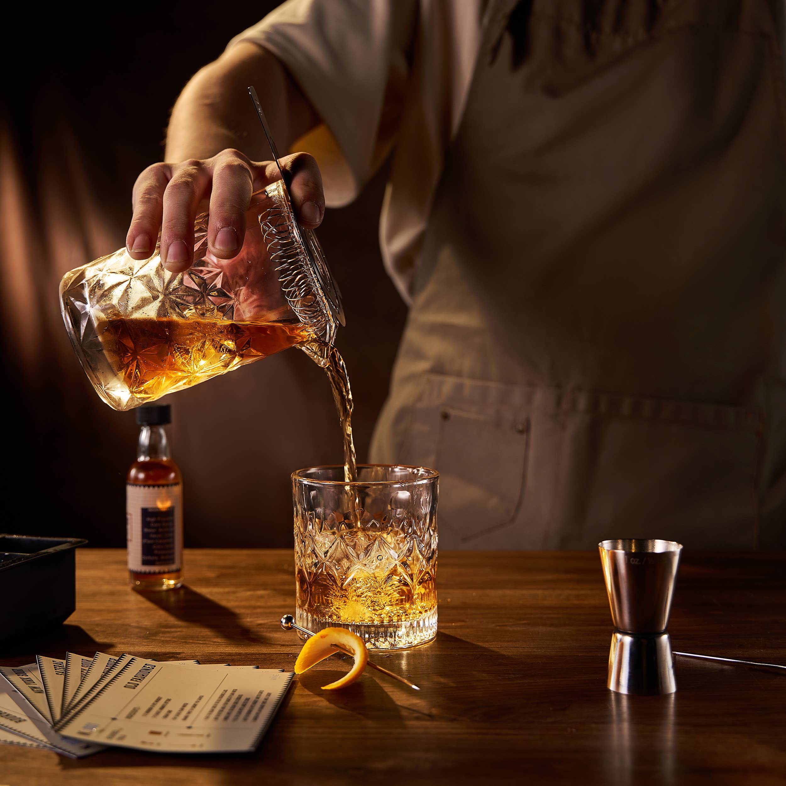 The Wine Savant /  Khen Glassware – wholesale Cocktailshaker – Whiskycocktailtillverkningssats - Rocks dricksglasuppsättning6