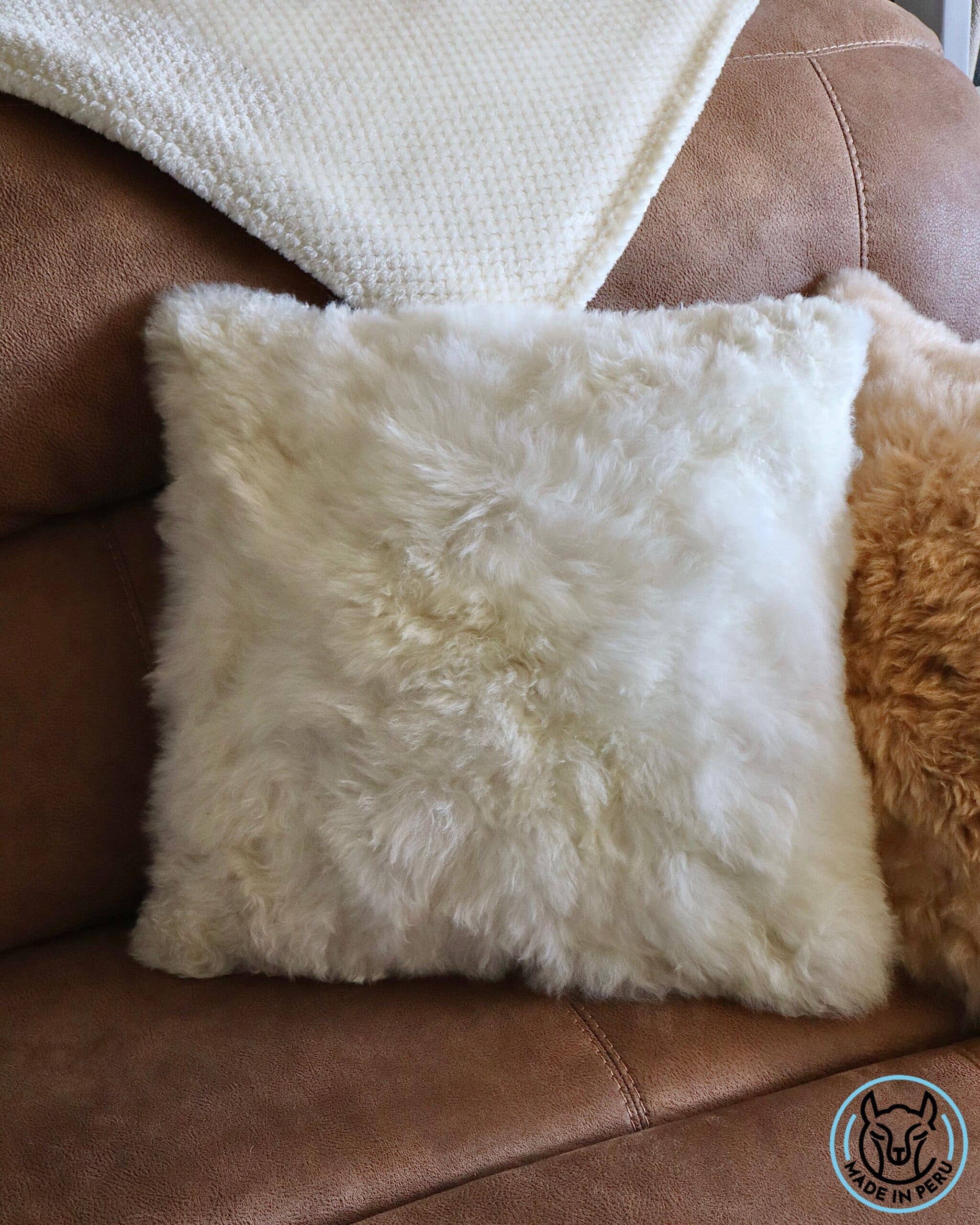 Circle Textile - Wholesale Retailer Sample - Home Decor - Andes - 100% Alpaca Fur4