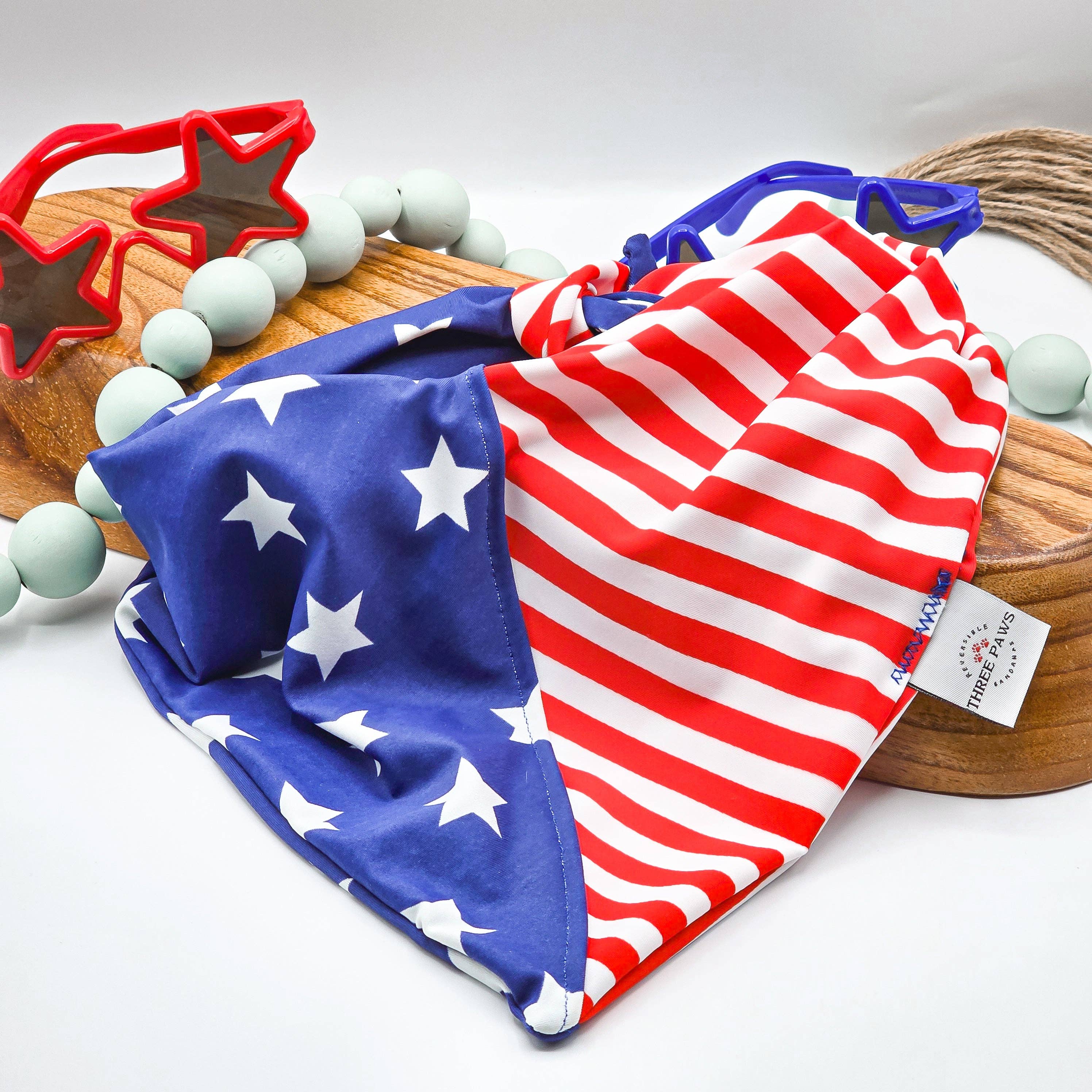 Three Paws – wholesale Pet bandana – Dog – American Flag Water Lovin Bandana0