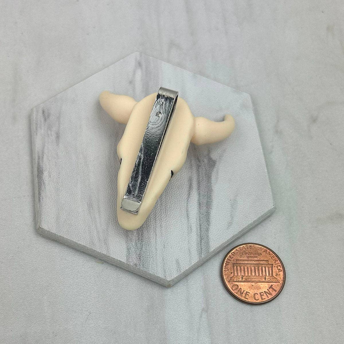 Western Elite Jewelry - Wholesale Decorative Figurine - WRS250607-01          Cream white longhorn western wild rag slide1