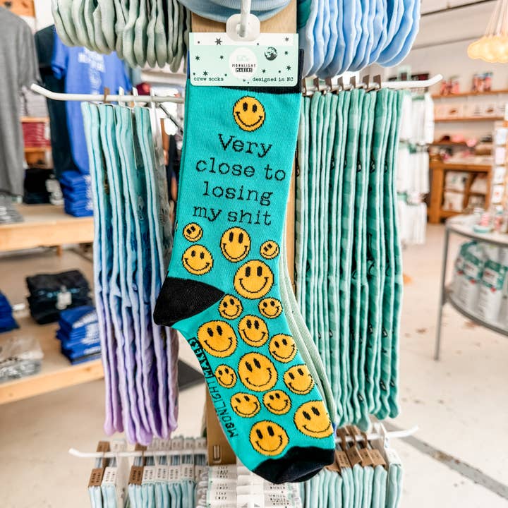 Moonlight Makers - Wholesale Sokken - Uniseks - Heel dicht bij Losing My Shit - Grappige uniseks sokken - Cadeau8