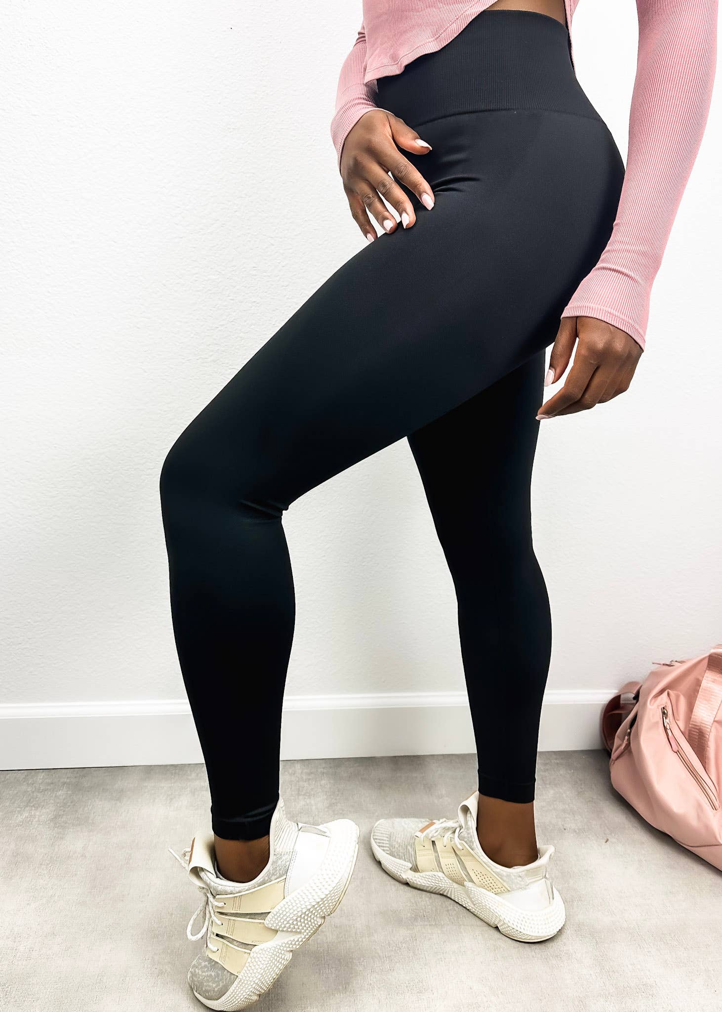 Active by Anna-Kaci – wholesale Athletic/lounge leggings – Women's – High Waisted Butt Lifting Leggings2