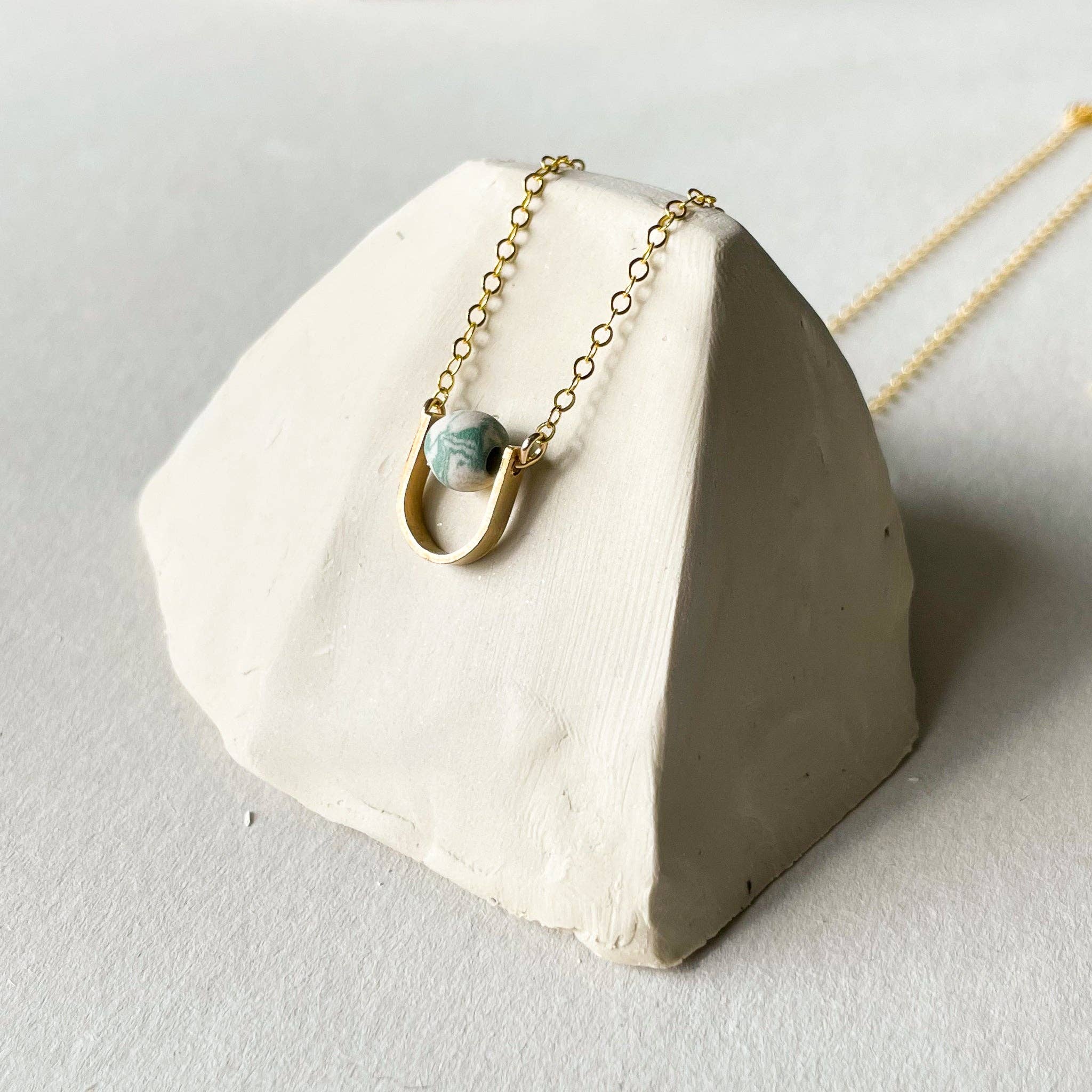 AMBER E LEA - Wholesale Pendant/Charm Necklace - Small U Necklace2