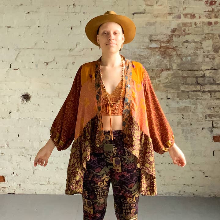 Kaohinani – wholesale Buttoned-down shirt – Women's – Sari Smock Shirt1