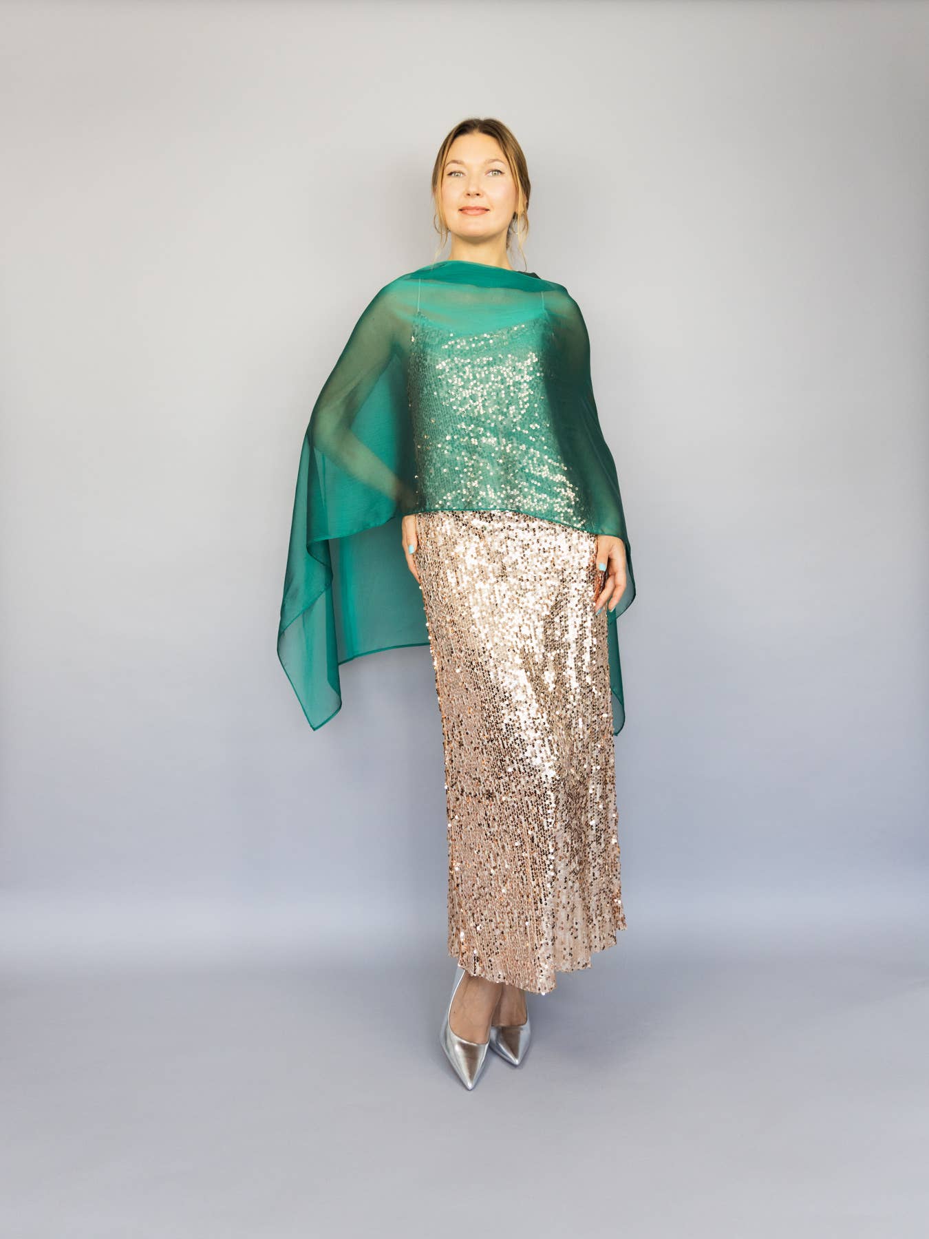 BridalSpain - Venta al por mayor Capa corta- Mujer - Capa Transparente Estilo Griego en Color Vino para Damas de Honor41