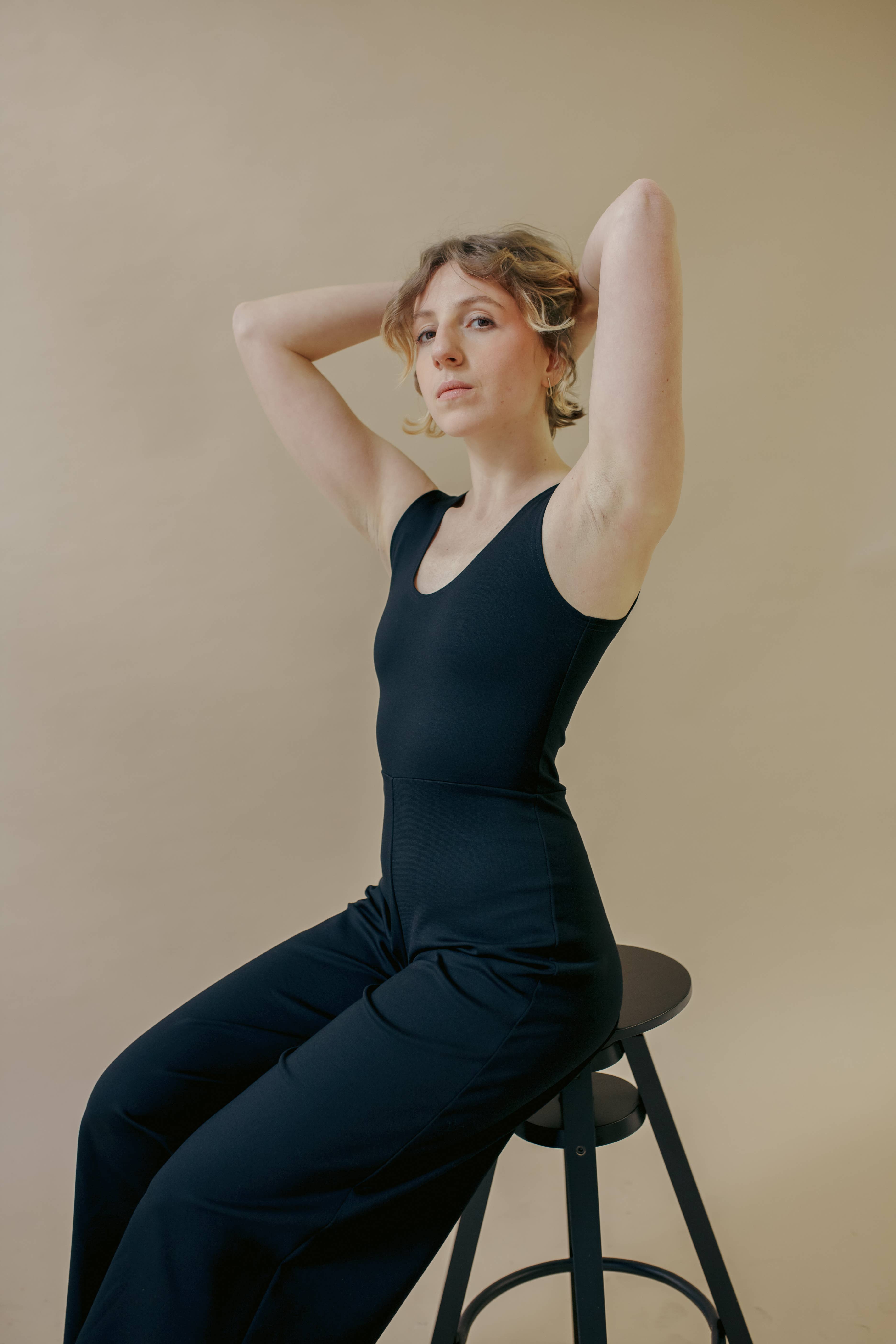 VIKTORIA&VIKTOR - Wholesale Jumpsuit - Dames - JERSEY VIOLA jumpsuit met uitsparing11