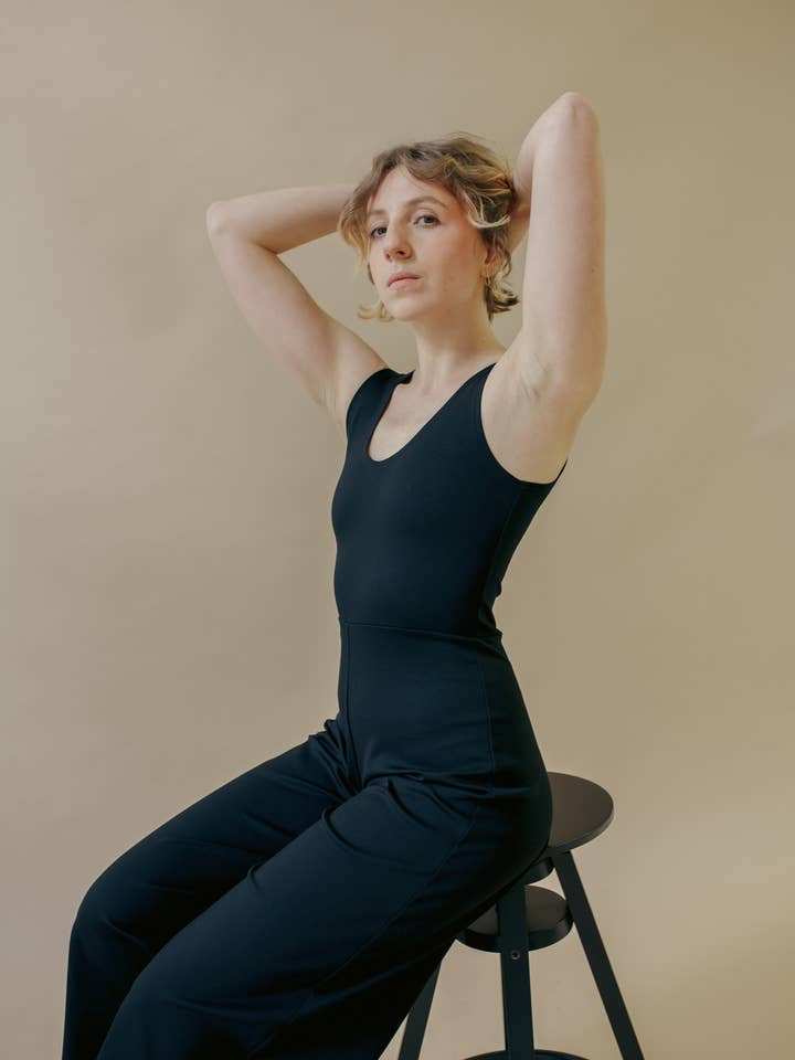 VIKTORIA&VIKTOR - Wholesale Jumpsuit - Dames - JERSEY VIOLA jumpsuit met uitsparing11