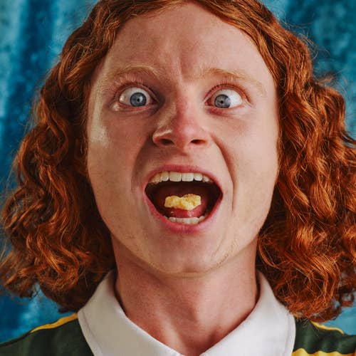 Serious Pig – wholesale Cheese – Crunchy Snacking Cheese with Caramelised Onion (24 x 24g) 2