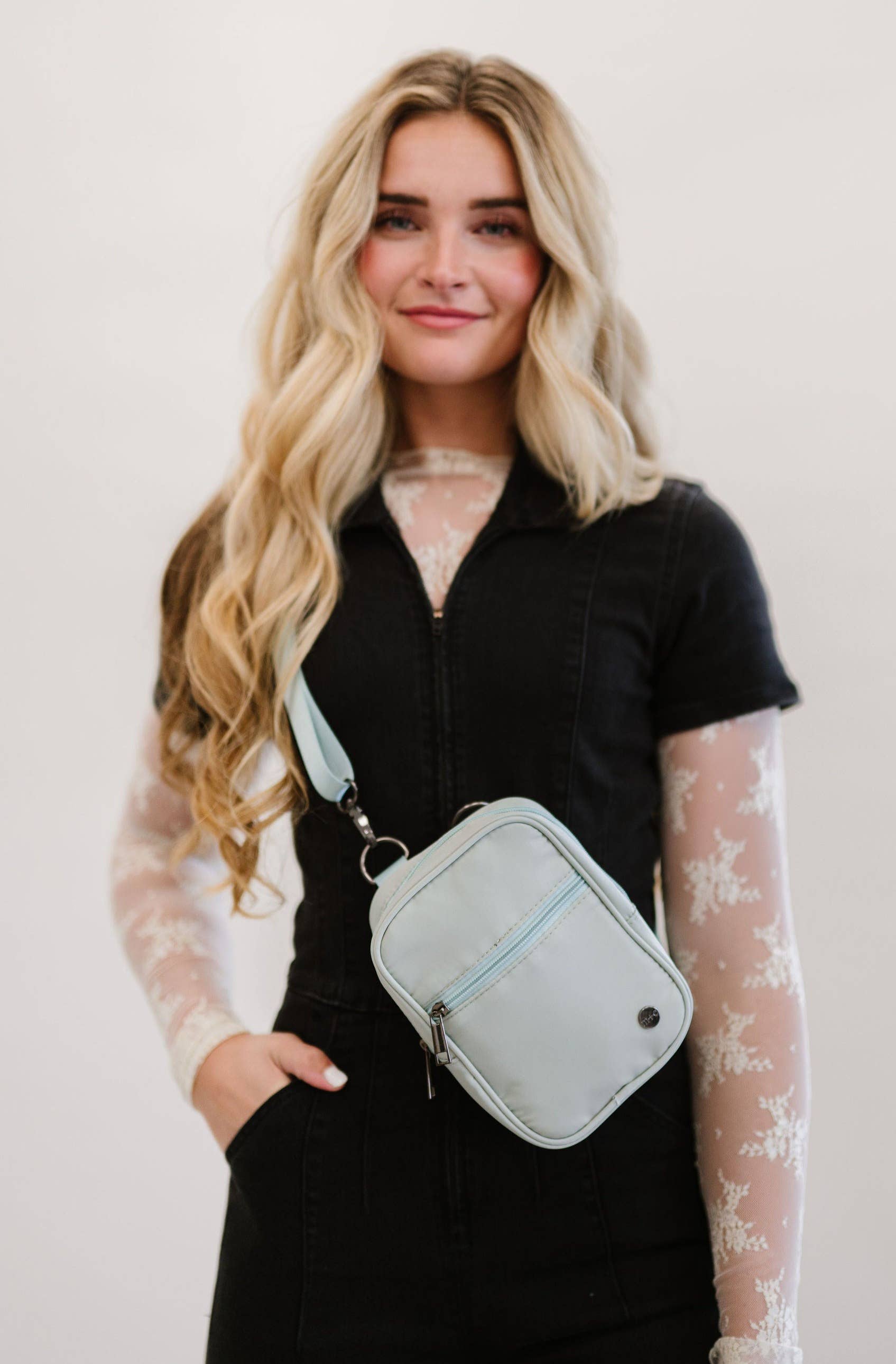 modern and chic - Wholesale Crossbody Bag - Women's - Lainey Convertible Multi-Wear Travel Crossbody19