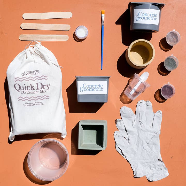 Kit DIY pour pot de plante - Création de jardinières en béton à la maison pour la vente par Concrete Geometric