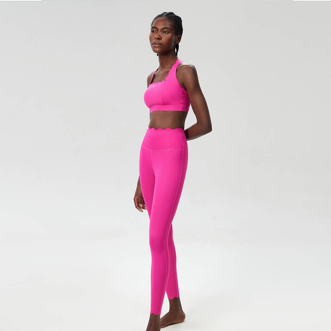 Sodalemon – wholesale Activewear set – Women′s – Women Seamless Yoga Set - Removable Cup Bra&Contoured Tights7