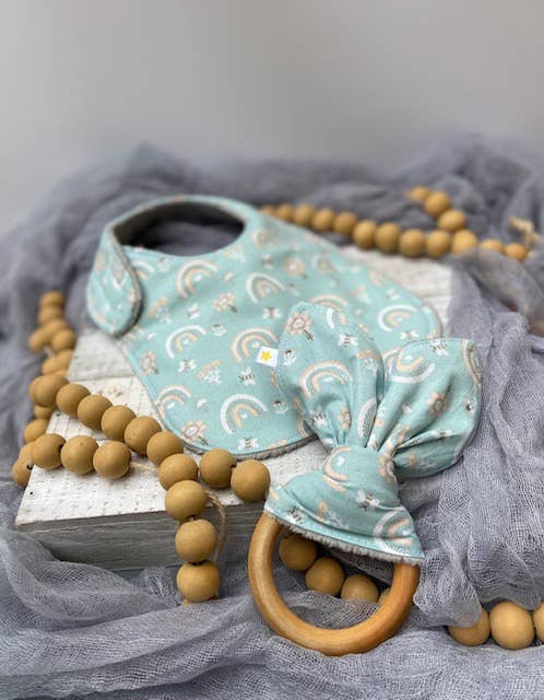 Port & Starbird - Wholesale Bib - Baby - Sweet Rainbows Bib2
