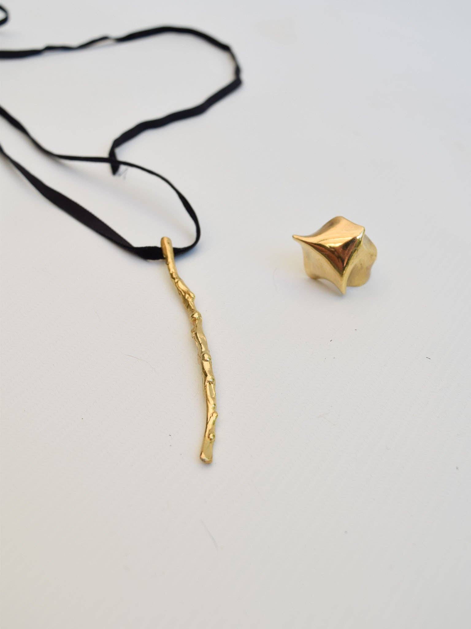 Erea Jewelry - Wholesale Cocktail/Statement Ring - Globo Ring1