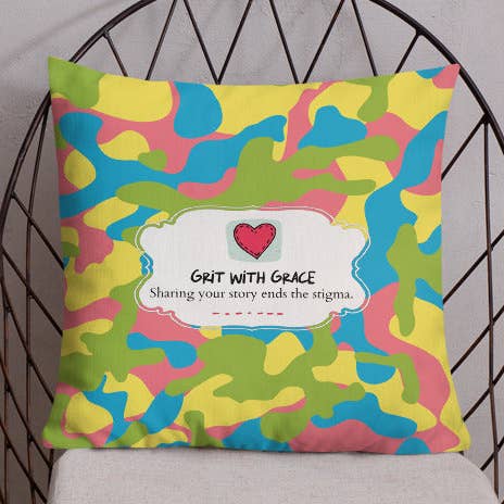 Armee-Enthusiast Tarnung Premium Kissen für den Großhandel von Grit with Grace, LLC