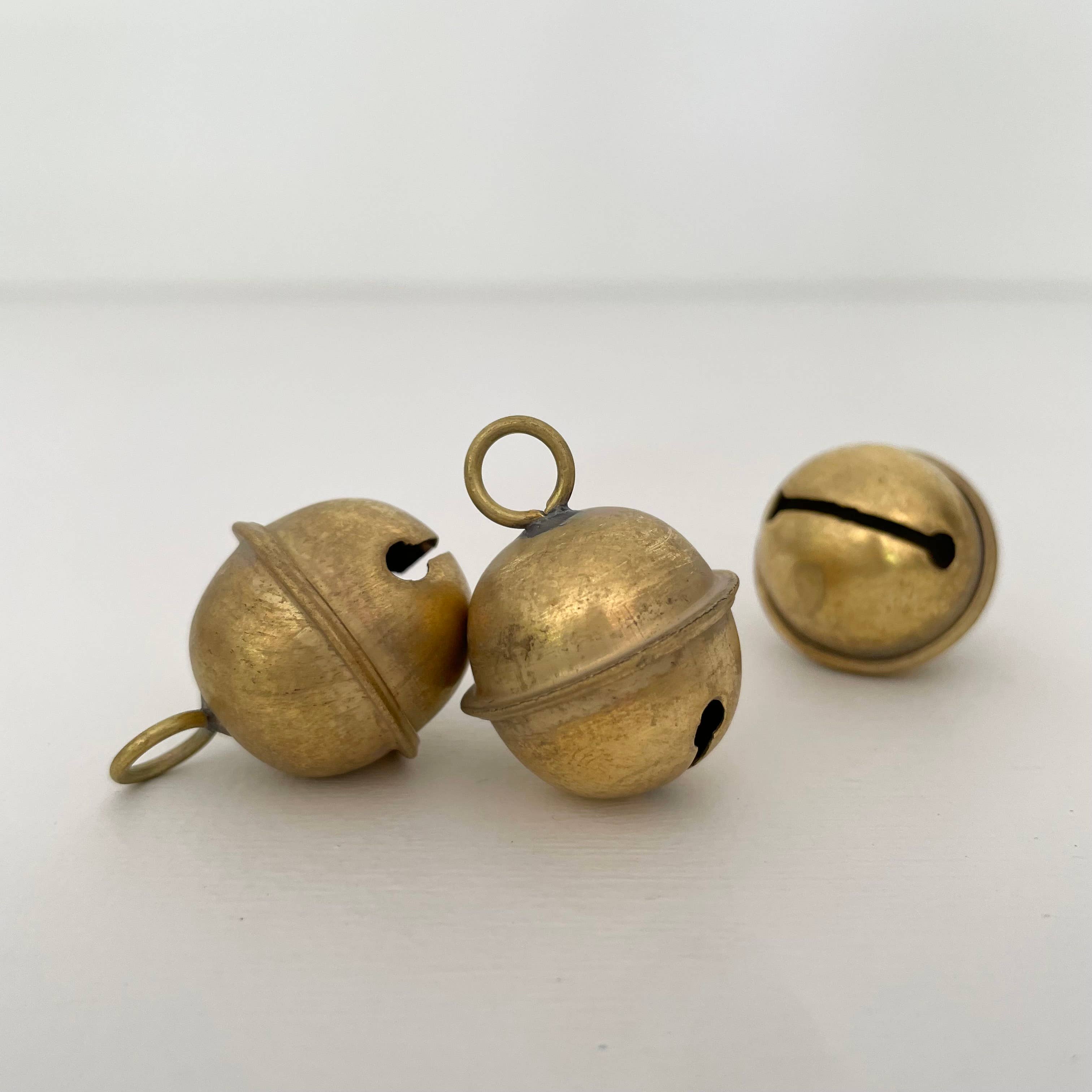 fort & field - Wholesale Bell - 1 1/4" small brass jingle sleigh bells made in India2