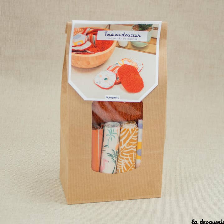 Sewing Kit - Cinnamon Wipes for wholesale by LA DROGUERIE