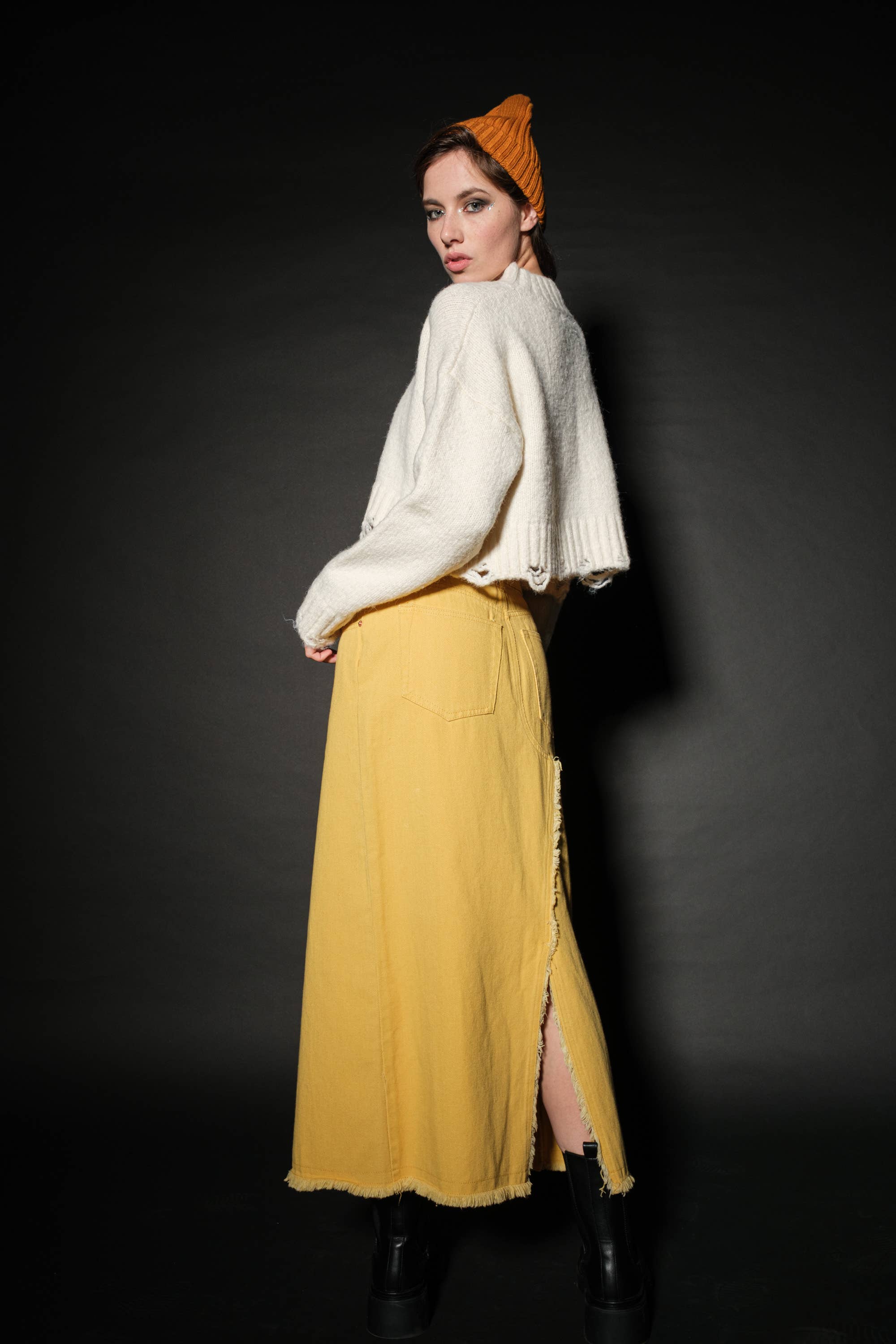 Signature 8 - Wholesale Knit Sweater - Women's - CROP SWEATER S623511