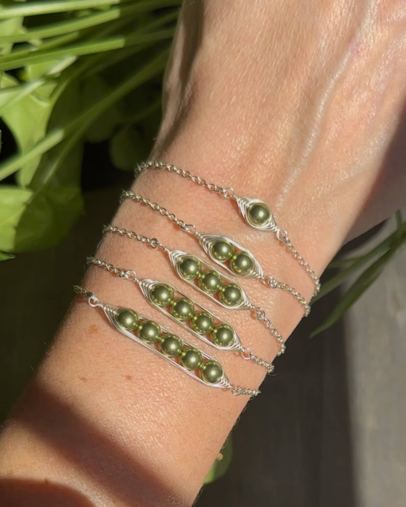 Rising Jewelry - Wholesale Schakelarmband - Erwten in een peul armband, Groene erwten.5
