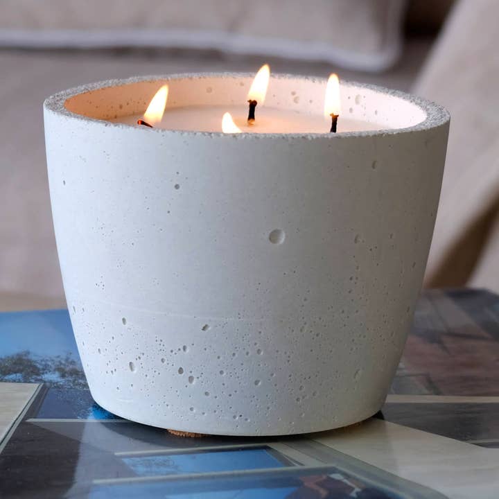 Pure White Candle for wholesale by Terrae