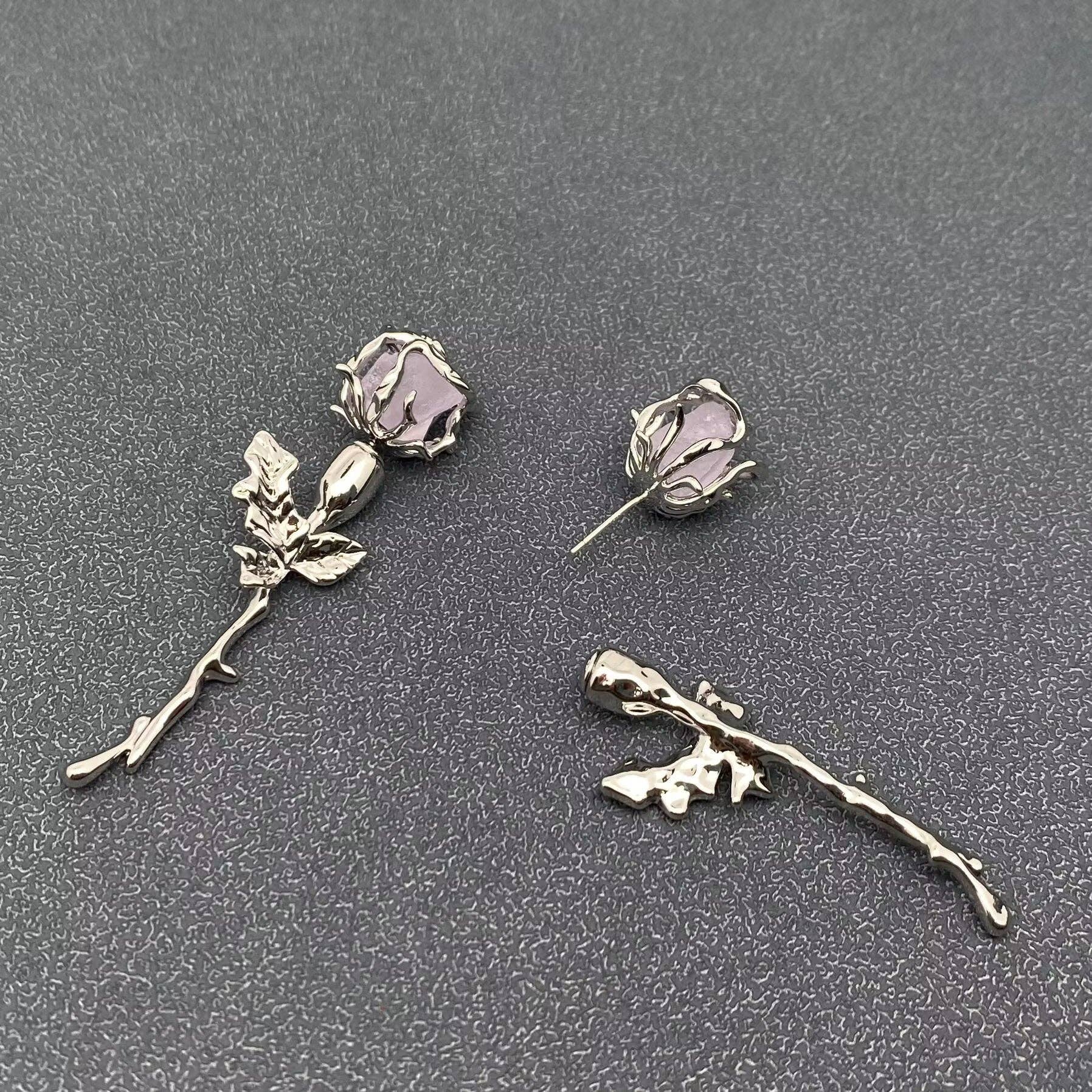 Mio Queena - Wholesale Gauge/Plug Earrings - High Quality Silver Tone Rose Design Earrings - GT2
