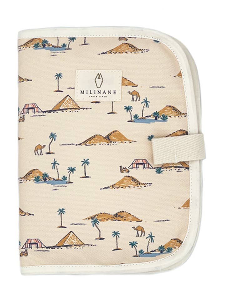 Protège carnet de santé - EDGAR pour la vente par Milinane