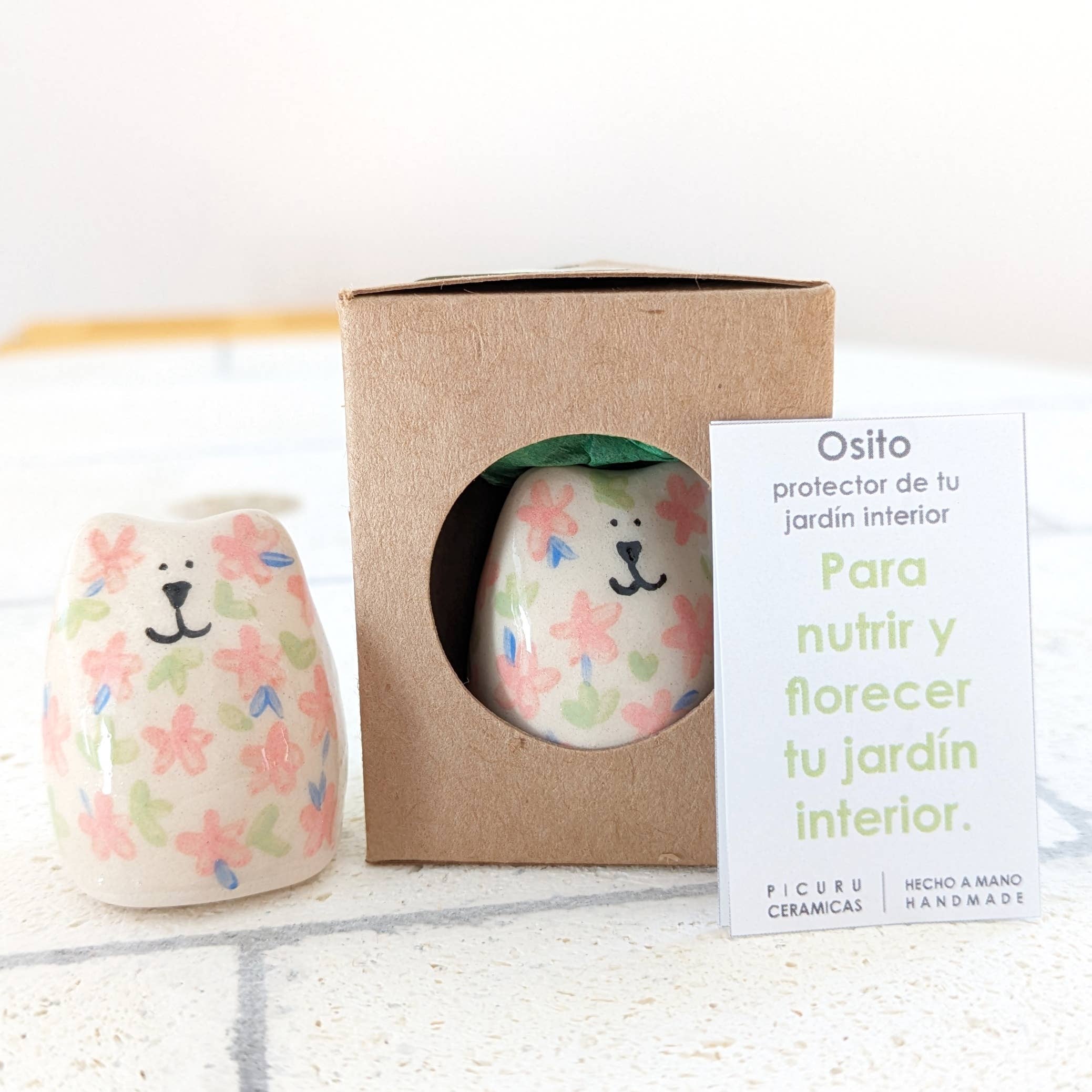 Picuru ceramicas - Wholesale Decorative Figurine - Amulet Little Bear protector of your inner garden, 5 languages2