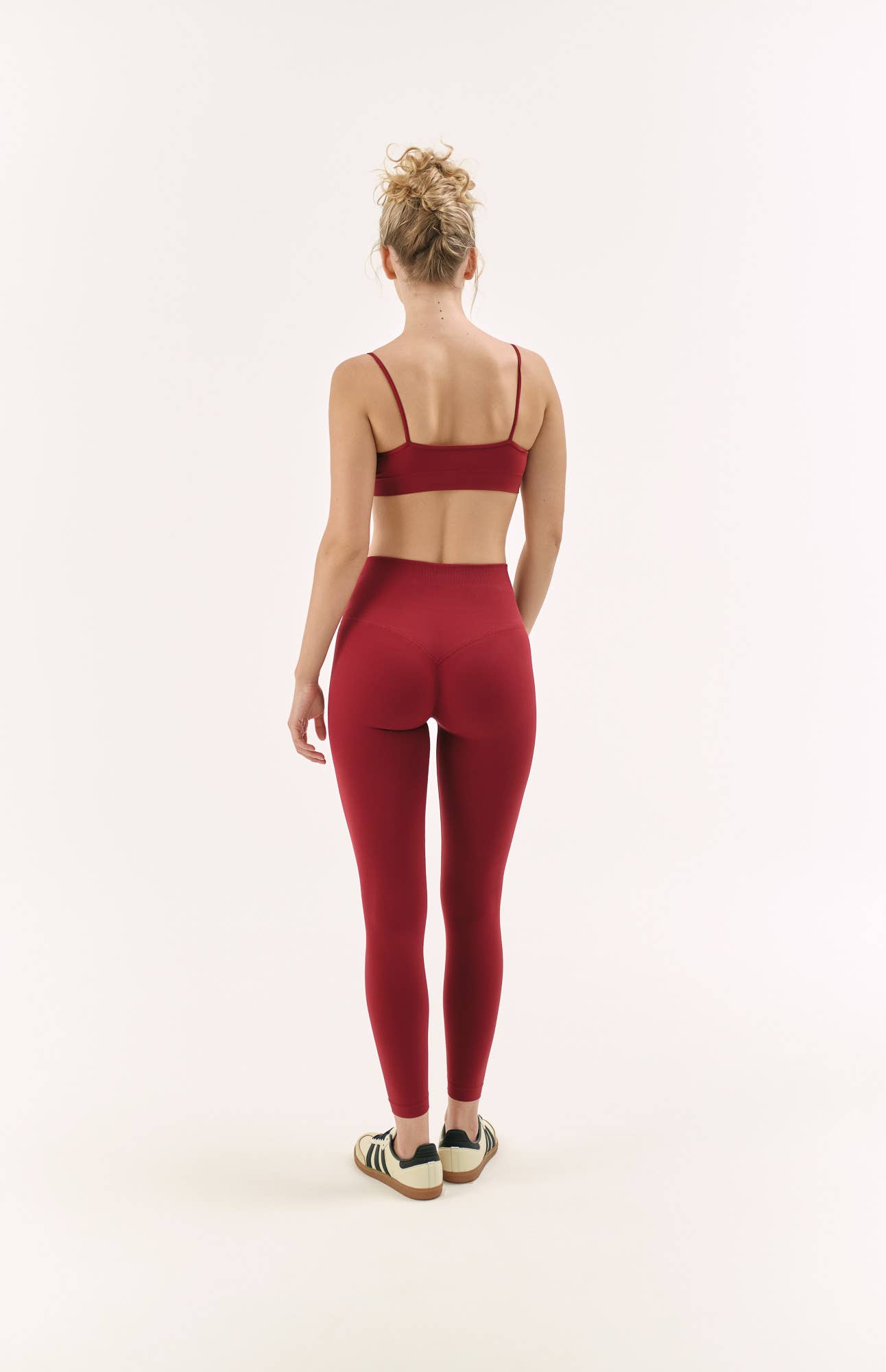 SIAWEAR - Wholesale Fashion Leggings - Women's - Push Up Leggings 200 den. ROYAL RUBY  Yoga Pilates  🇮🇹2