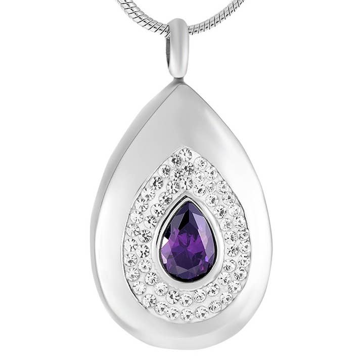 Collier d'urne de crémation en forme de larme en argent avec strass et pierres précieuses violettes pour la vente par Cherished Emblems