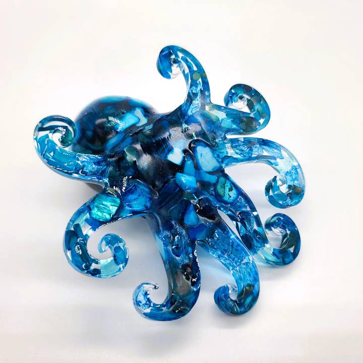 Slightly Askew Art - Wholesale Decorative Tabletop Object - Eco-Friendly Epoxy Resin Octopus with Crushed Sea Shells5