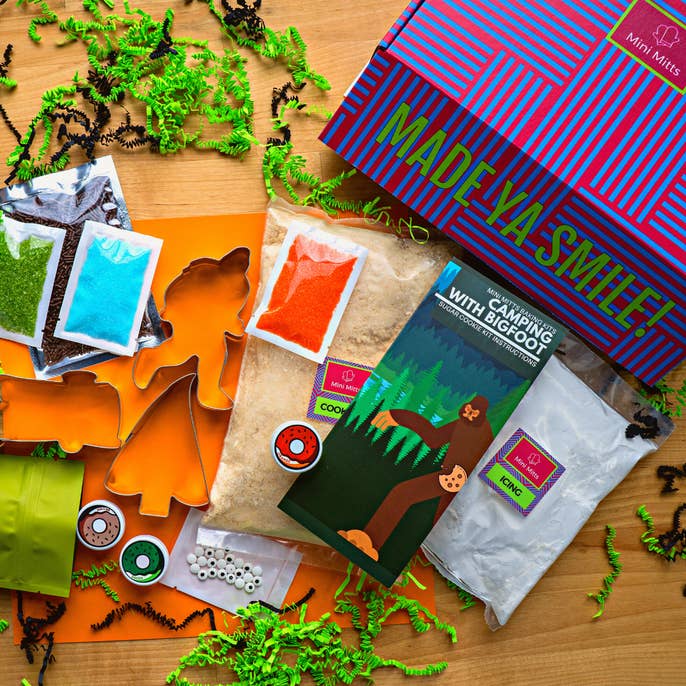 Camping med Bigfoot Cookie Kit for engroshandel hos Mini Mitts Kids Baking Kits