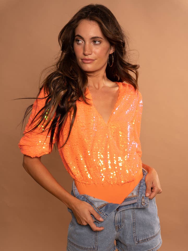 Leonora för wholesale av BTFLLIFE LLC