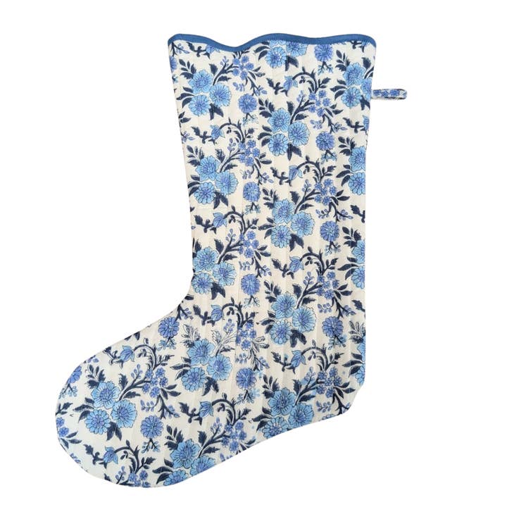 Distelblau gesteppter Weihnachtsstrumpf | Handbedruckte Baumwolle für den Großhandel von LNH EDIT