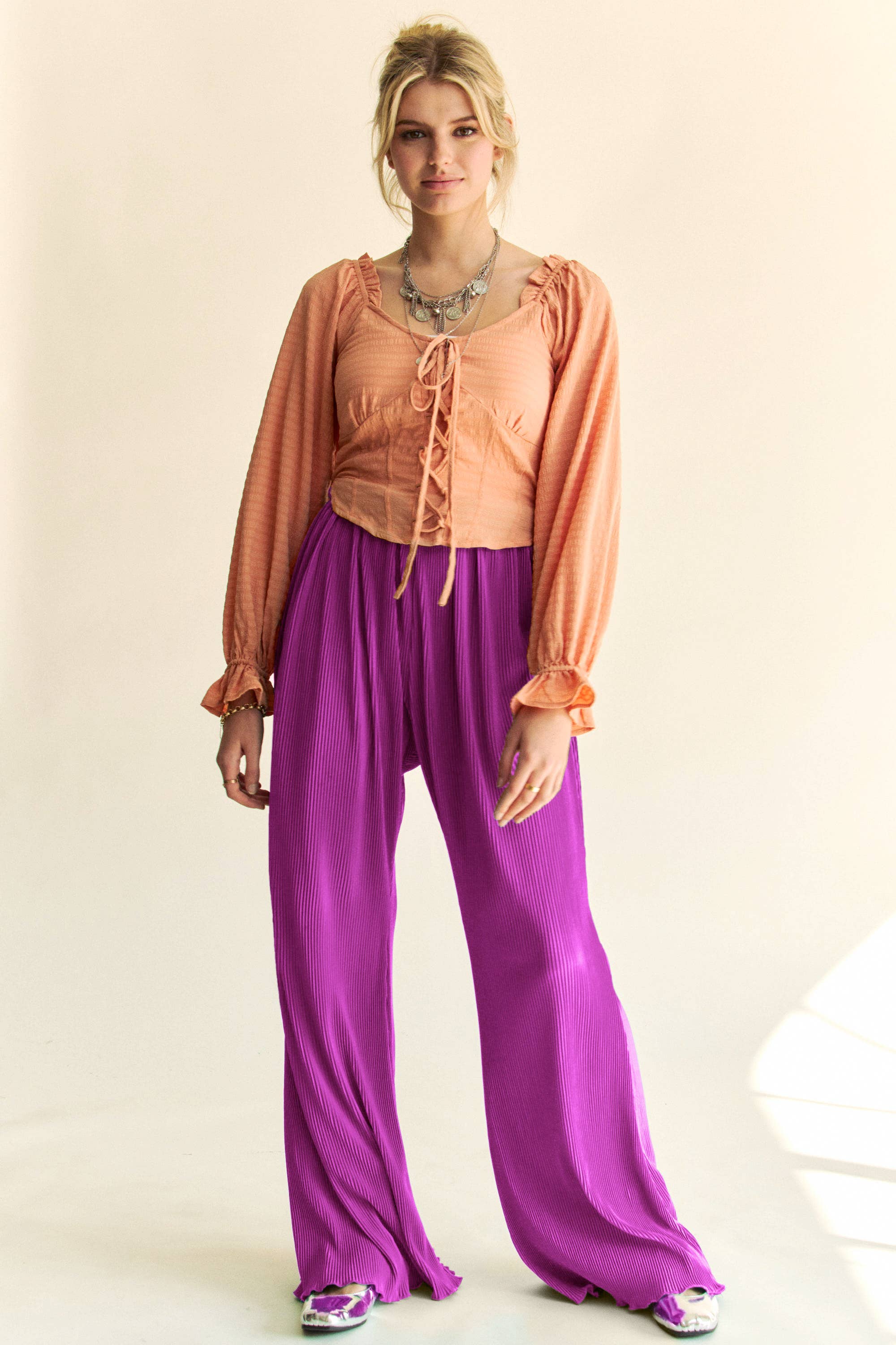 Davi & Dani - Wholesale Broek - Dames - BELBROEK MET GERIMPELDE PLOOIEN EN ELASTISCHE TAILLEBAND12