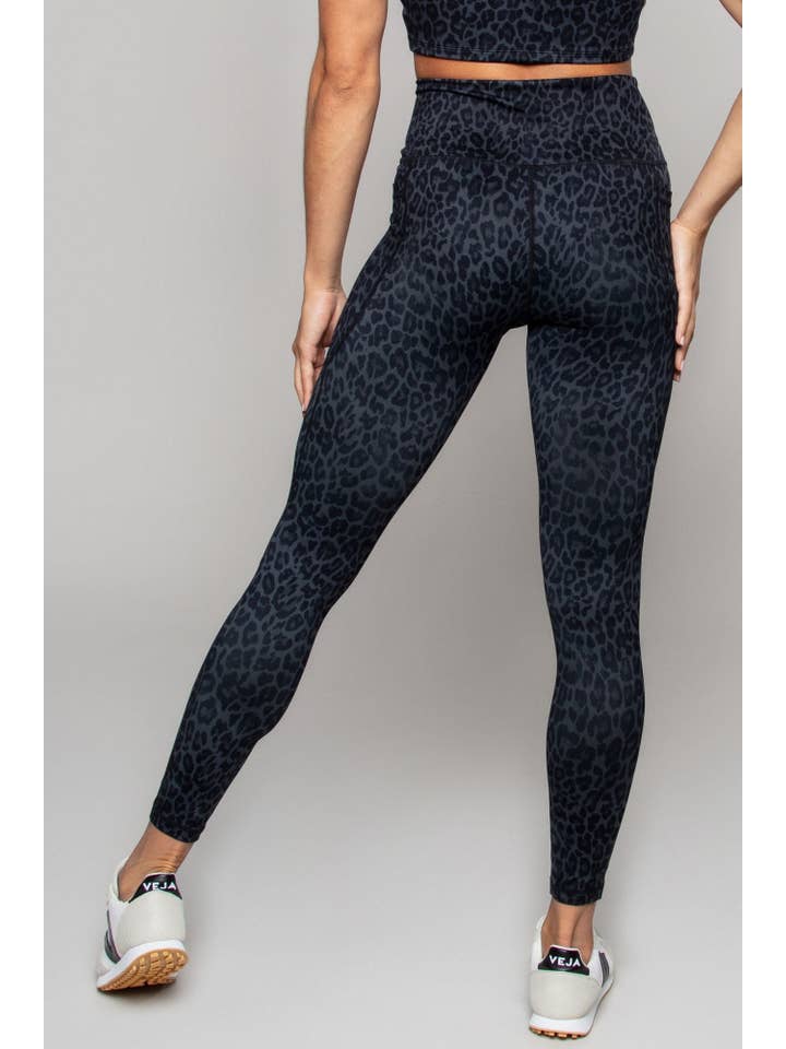 Born Nouli Activewear & Leggings - Wholesale Athletic/Lounge Leggings - Women's - Steel Nala 7/8 Pocket Legging