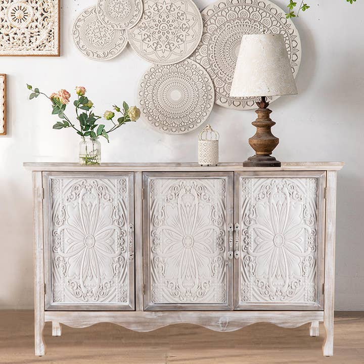 Heynemo - Wholesale Cabinet - Sideboard Buffet Cabinet with 3 Carved Doors and Shelves