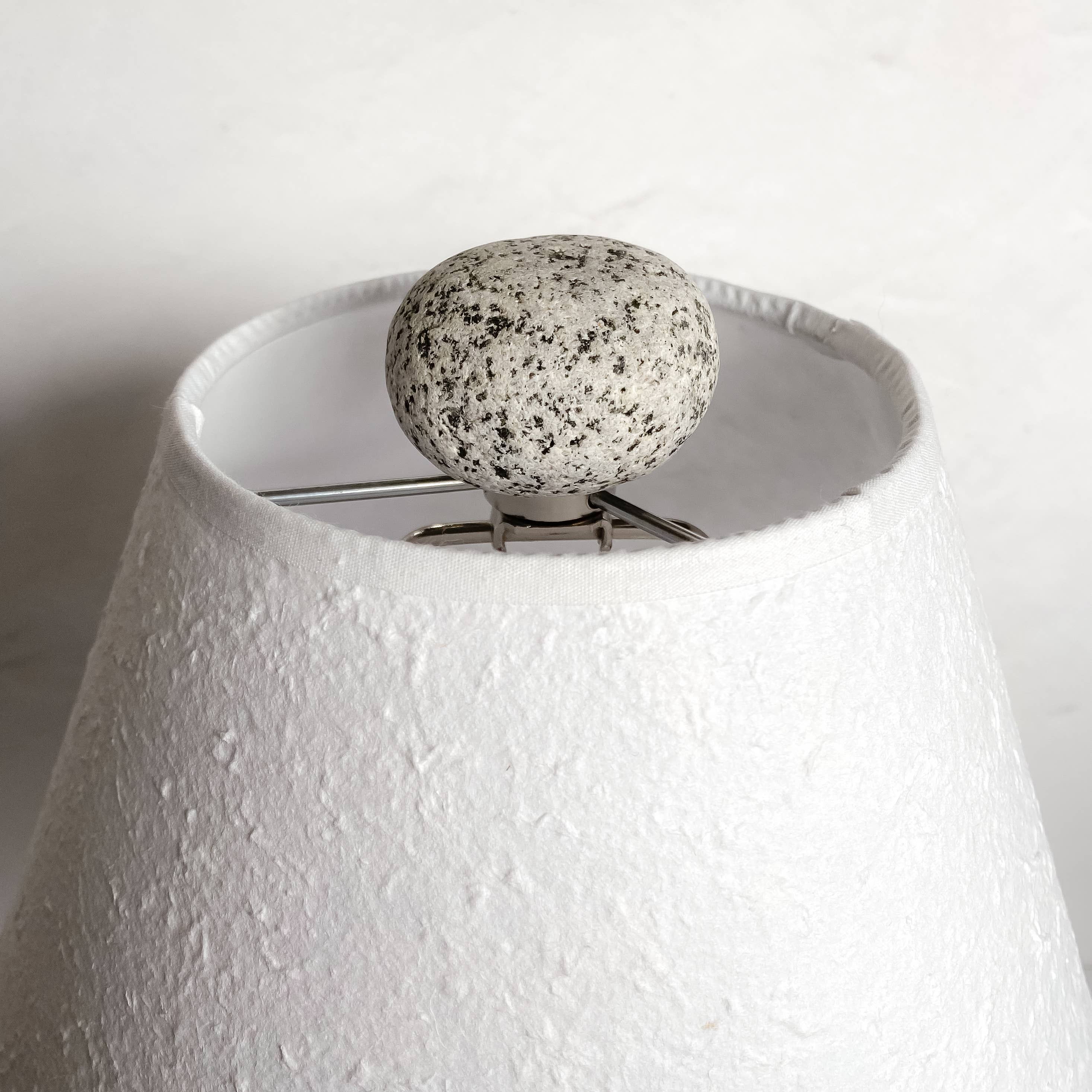 Funky Rock Designs – wholesale Accent-/skrivbordslampa – enda sten lampa1