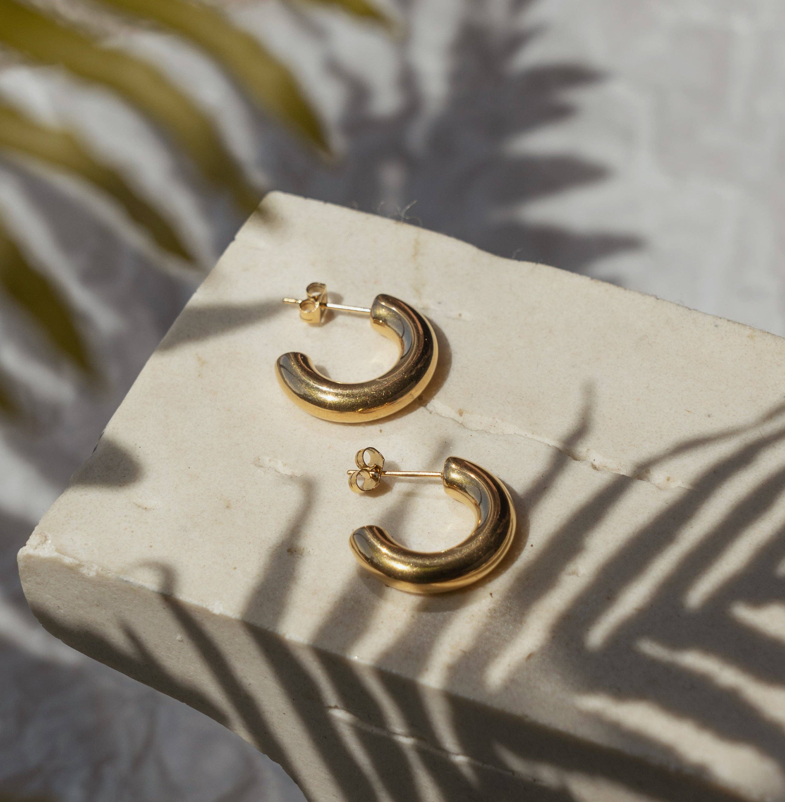 Faya & Co. - Wholesale Hoop Earrings - Fenna Gold Half Hoop Earrings0