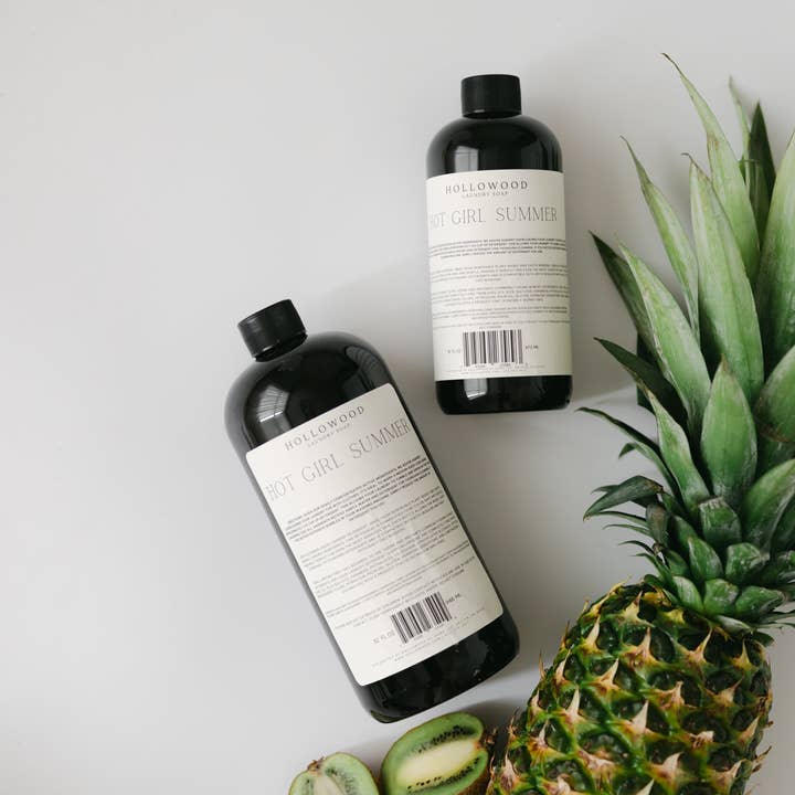 HEIßES MÄDCHEN SOMMER | LUXUS FLÜSSIGES WASCHMITTEL für den Großhandel von HOLLOWOOD FRAGRANCE