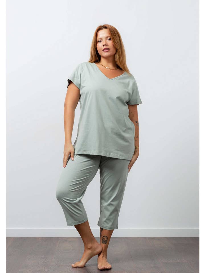 R25004 - Pyjama en maille lisse Collection Printemps Été Grandes Tailles pour la vente par Teresa Cardoso Oliveira