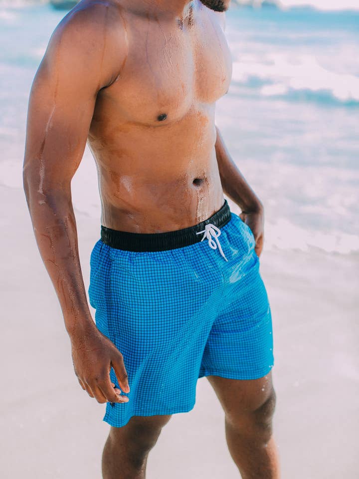 GUGGEN MOUNTAIN Style 6 Herren Badehose kariert for wholesale by GUGGEN Mountain